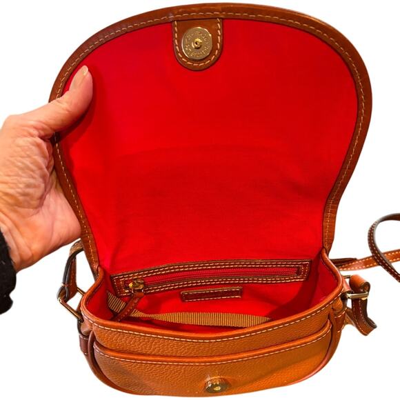 Authentic Dooney & Bourke Tan Leather Crossbody Handbag/Purse, EUC - Picture 3 of 7